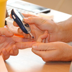 Análisis rápido de colesterol y azúcar 