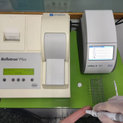 Anàlisi ràpid de colesterol i sucre 